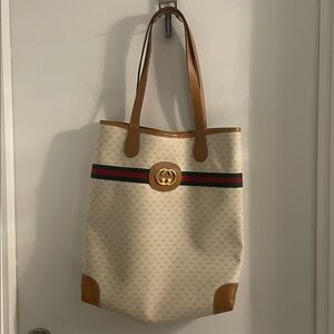 Gucci Beige/tan Tote Green-Red Stripe Gold tone signature monogram shopping bag